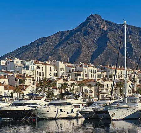 דירה Holidays Banus